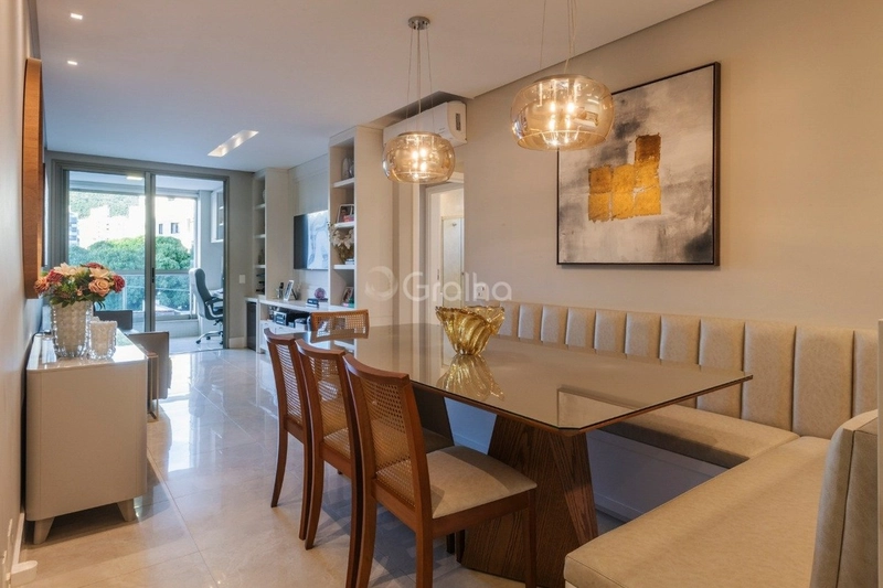 Apartamento com 2 dormitórios no Centro de Florianópolis: 3ª foto da galeria de imagens do imóvel