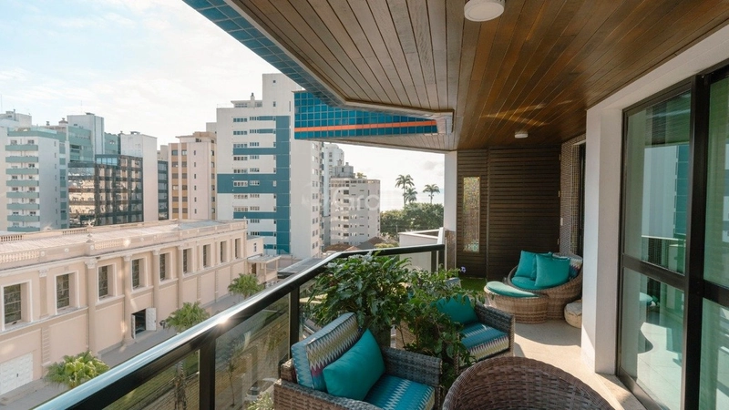 Apartamento com 3 dormitórios no Centro de Florianópolis: 1ª foto da galeria de imagens do imóvel