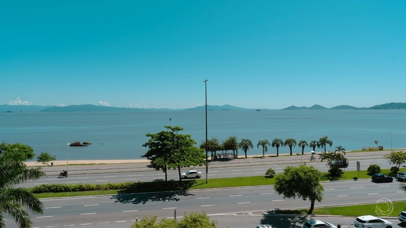 Apartamento com 4 dormitórios na Beira Mar Norte, Florianópolis: 8ª foto da galeria de imagens do imóvel