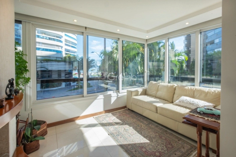 Apartamento com 3 dormitórios na Agronômica, Florianópolis.: 1ª foto da galeria de imagens do imóvel
