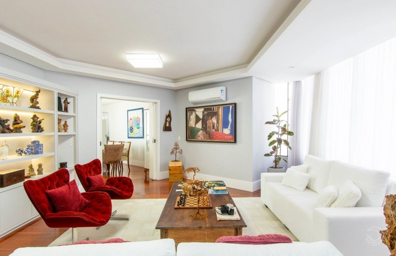 Apartamento com 4 dormitórios na Agronômica, Florianópolis: 1ª foto da galeria de imagens do imóvel