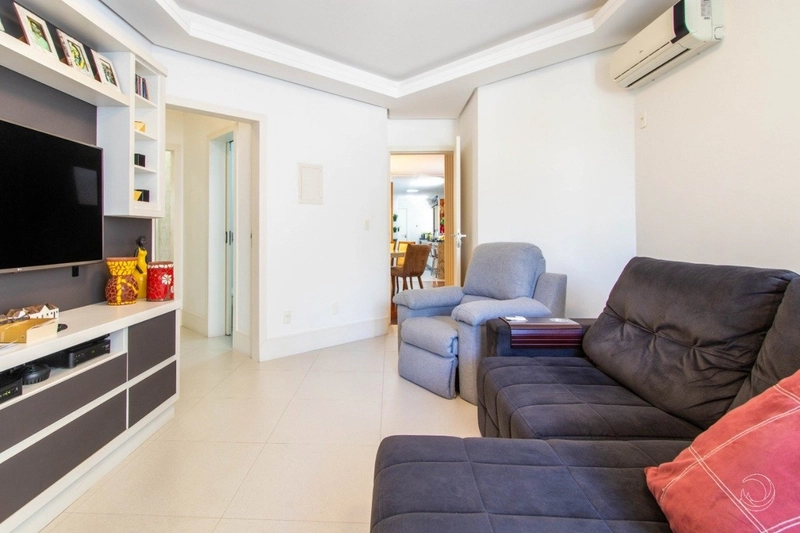 Apartamento com 4 dormitórios na Agronômica, Florianópolis: 16ª foto da galeria de imagens do imóvel