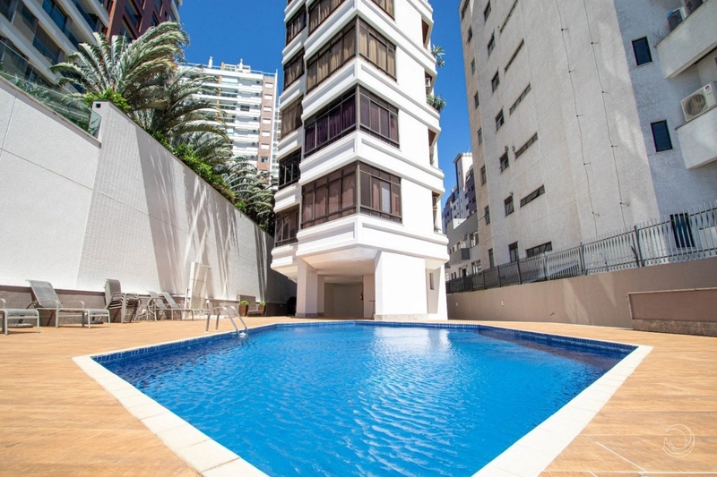 Apartamento com 4 dormitórios na Agronômica, Florianópolis: 32ª foto da galeria de imagens do imóvel