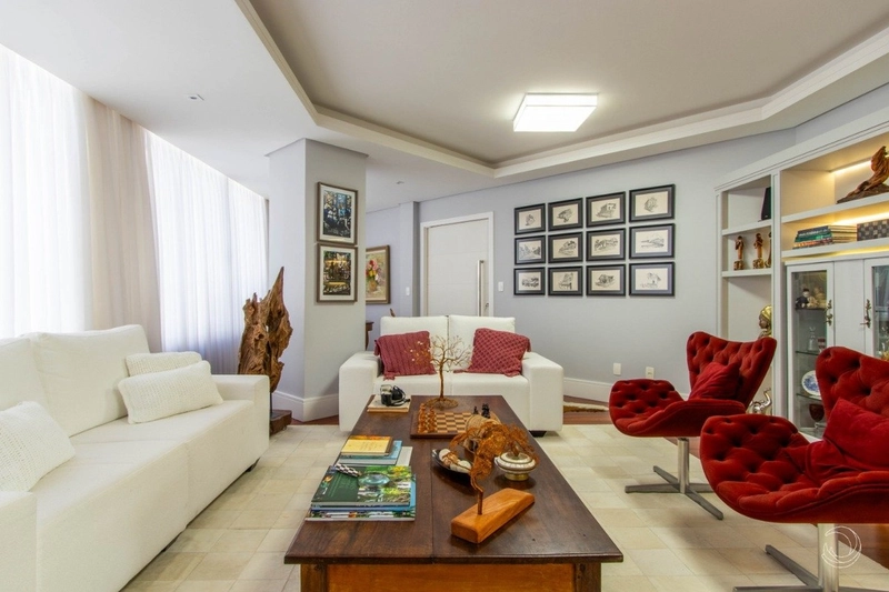Apartamento com 4 dormitórios na Agronômica, Florianópolis: 3ª foto da galeria de imagens do imóvel