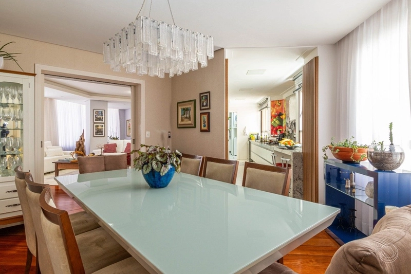 Apartamento com 4 dormitórios na Agronômica, Florianópolis: 9ª foto da galeria de imagens do imóvel
