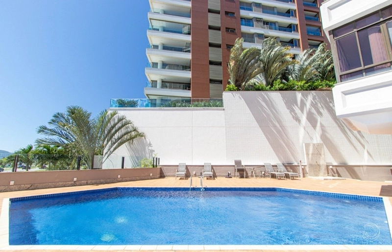 Apartamento com 4 dormitórios na Agronômica, Florianópolis: 33ª foto da galeria de imagens do imóvel