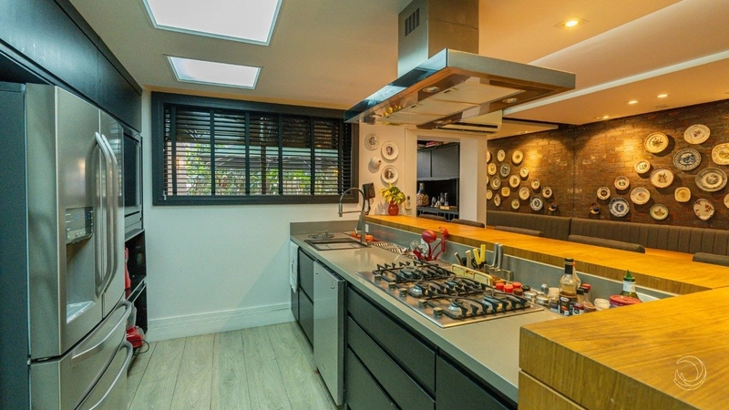 Apartamento com 4 dormitórios no Centro de Florianópolis: 8ª foto da galeria de imagens do imóvel