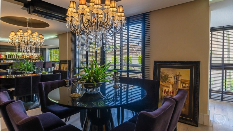 Apartamento com 4 dormitórios no Centro de Florianópolis: 3ª foto da galeria de imagens do imóvel