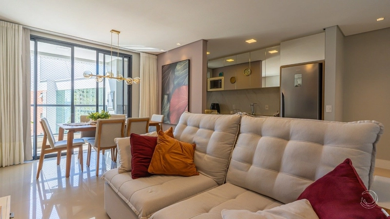 Apartamento com 2 suítes na Agronômica em Florianópolis: 1ª foto da galeria de imagens do imóvel