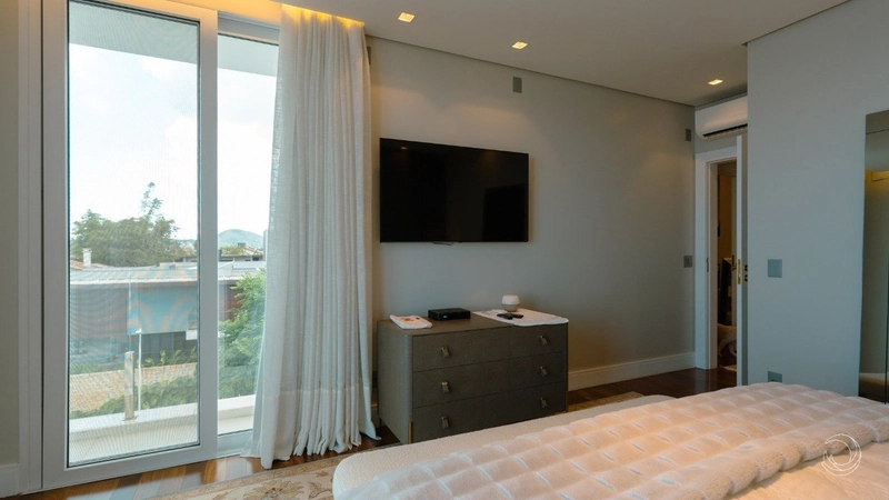 Casa alto padrão com 4 dormitórios no Cacupé em Florianópolis: 17ª foto da galeria de imagens do imóvel