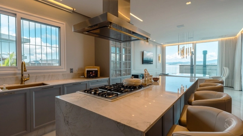 Casa alto padrão com 4 dormitórios no Cacupé em Florianópolis: 10ª foto da galeria de imagens do imóvel