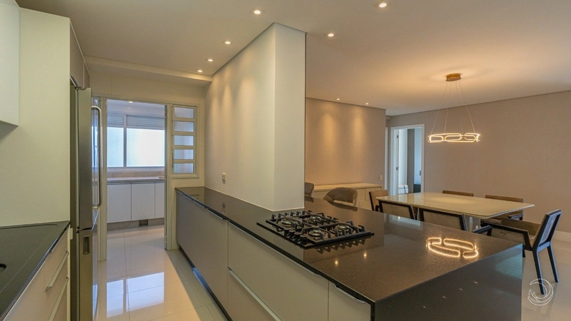 Apartamento com 2 suítes na Agronômica em Florianópolis: 11ª foto da galeria de imagens do imóvel