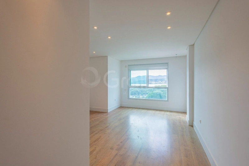 Apartamento com 2 suítes na Agronômica: 18ª foto da galeria de imagens do imóvel