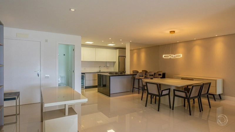 Apartamento com 2 suítes na Agronômica em Florianópolis: 8ª foto da galeria de imagens do imóvel