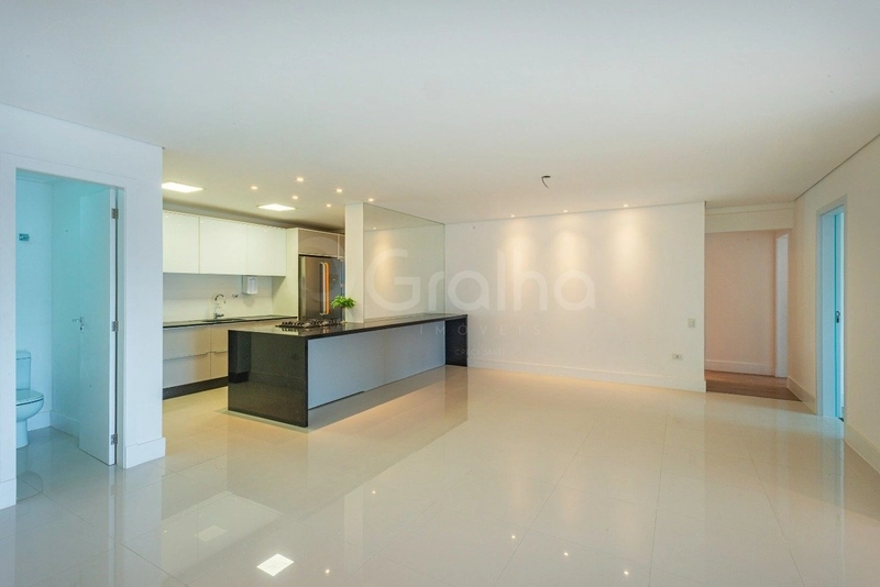 Apartamento com 2 suítes na Agronômica: 7ª foto da galeria de imagens do imóvel