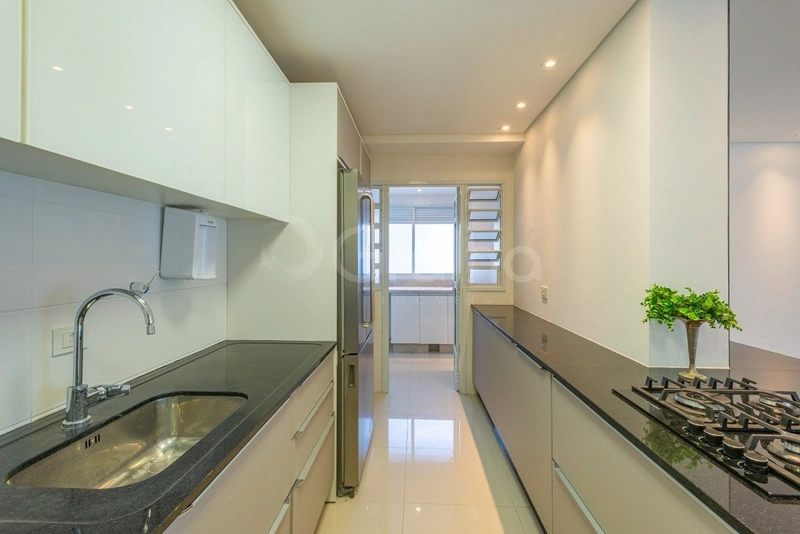 Apartamento com 2 suítes na Agronômica: 13ª foto da galeria de imagens do imóvel
