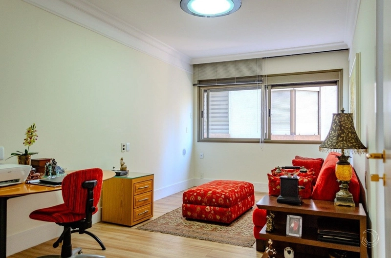 Apartamento com 4 suítes na Beira Mar Norte, Florianópolis: 20ª foto da galeria de imagens do imóvel