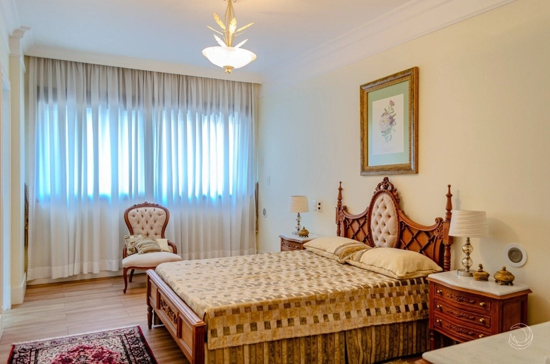 Apartamento com 4 suítes na Beira Mar Norte, Florianópolis: 15ª foto da galeria de imagens do imóvel