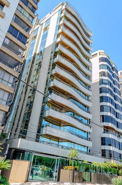 Apartamento com 4 suítes na Beira Mar Norte, Florianópolis: 21ª foto da galeria de imagens do imóvel