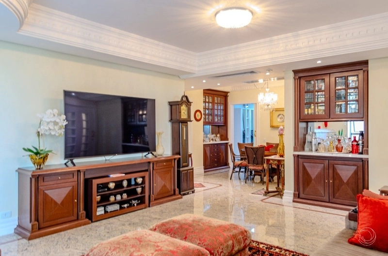 Apartamento com 4 suítes na Beira Mar Norte, Florianópolis: 3ª foto da galeria de imagens do imóvel