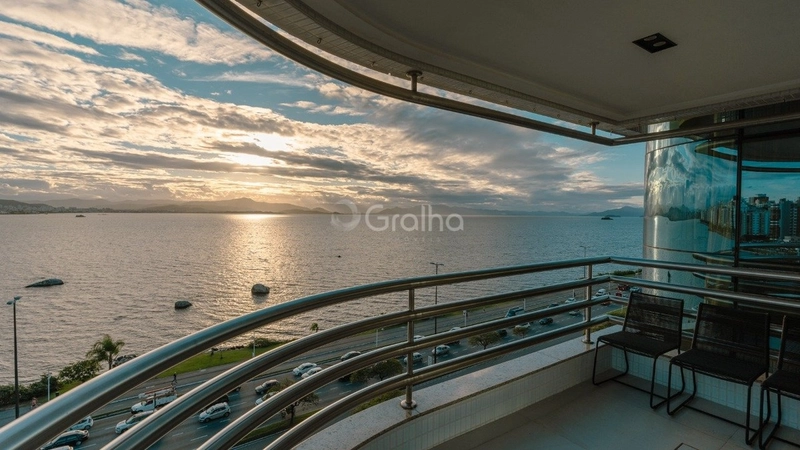 Apartamento com 4 suítes na Beira mar Norte, Florianópolis: 9ª foto da galeria de imagens do imóvel