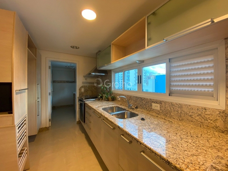 Apartamento com 3 suítes no Centro de Florianópolis: 4ª foto da galeria de imagens do imóvel