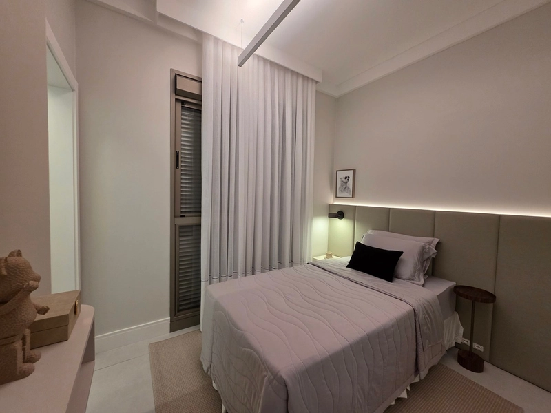 Apartamento com 3 suítes em Jurerê, Florianópolis: 13ª foto da galeria de imagens do imóvel
