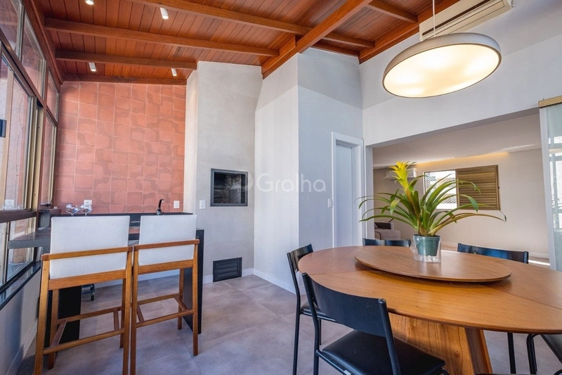 Cobertura duplex com 3 dormitórios no Centro de Florianópolis: 2ª foto da galeria de imagens do imóvel