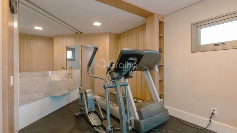 Casa alto padrão com 3 suítes em Santa Mônica em Florianópolis: 25ª foto da galeria de imagens do imóvel
