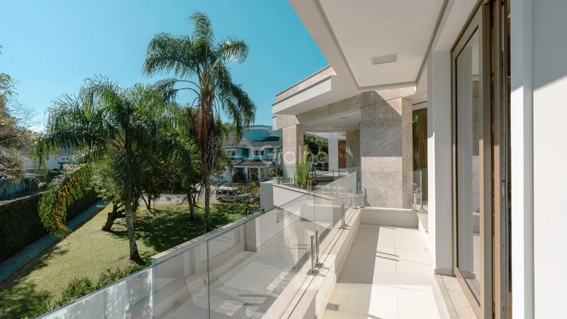 Casa alto padrão com 3 suítes em Santa Mônica em Florianópolis: 29ª foto da galeria de imagens do imóvel