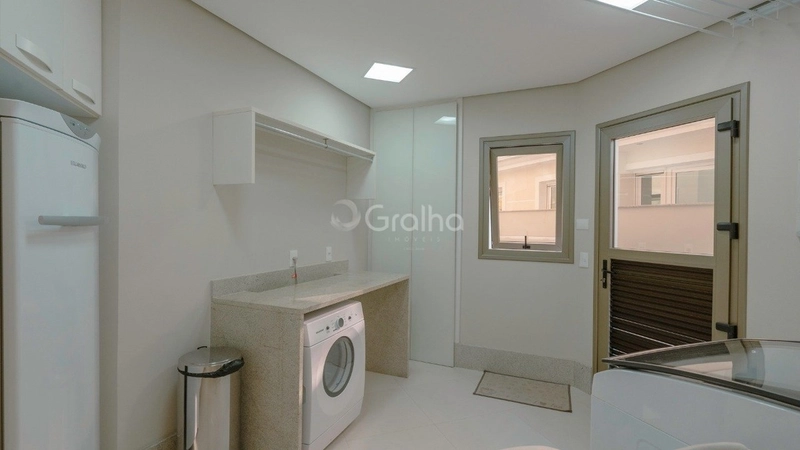 Casa alto padrão com 3 suítes em Santa Mônica em Florianópolis: 21ª foto da galeria de imagens do imóvel