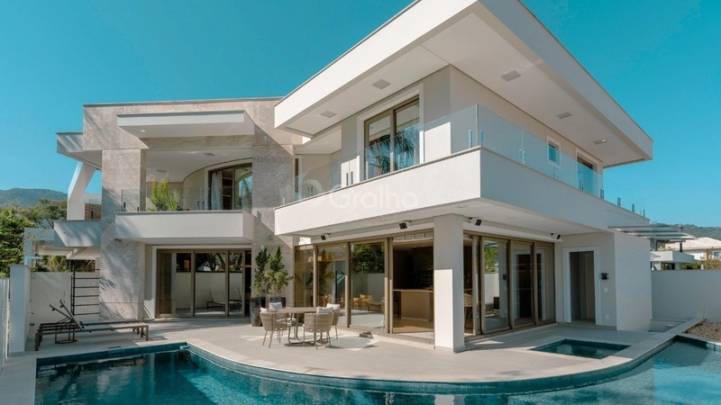 Casa alto padrão com 3 suítes em Santa Mônica em Florianópolis: 1ª foto da galeria de imagens do imóvel