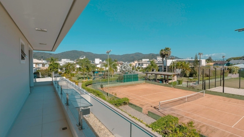 Casa alto padrão com 3 suítes em Santa Mônica em Florianópolis: 30ª foto da galeria de imagens do imóvel