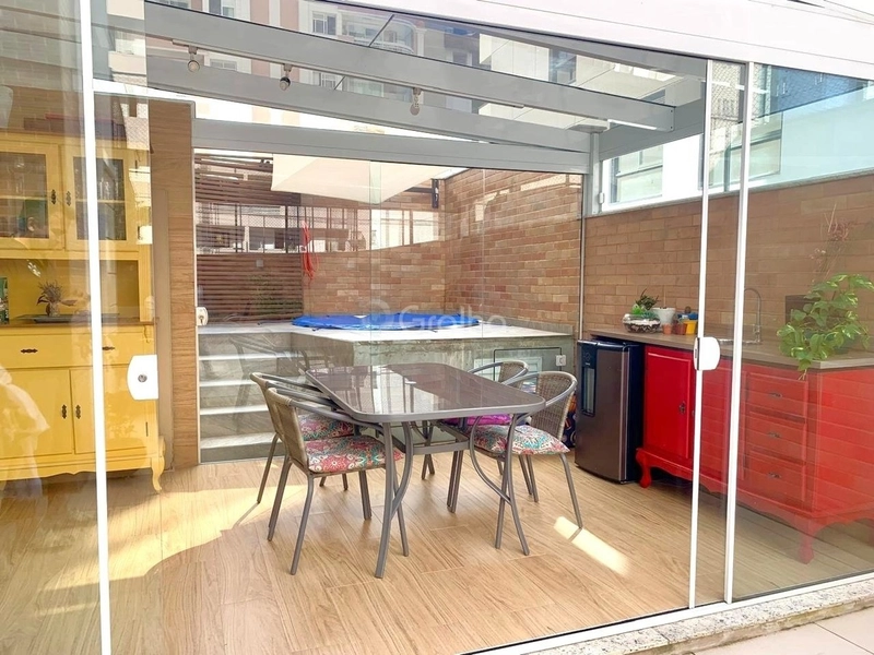 Apartamento com 3 dormitórios no Centro de Florianópolis: 7ª foto da galeria de imagens do imóvel