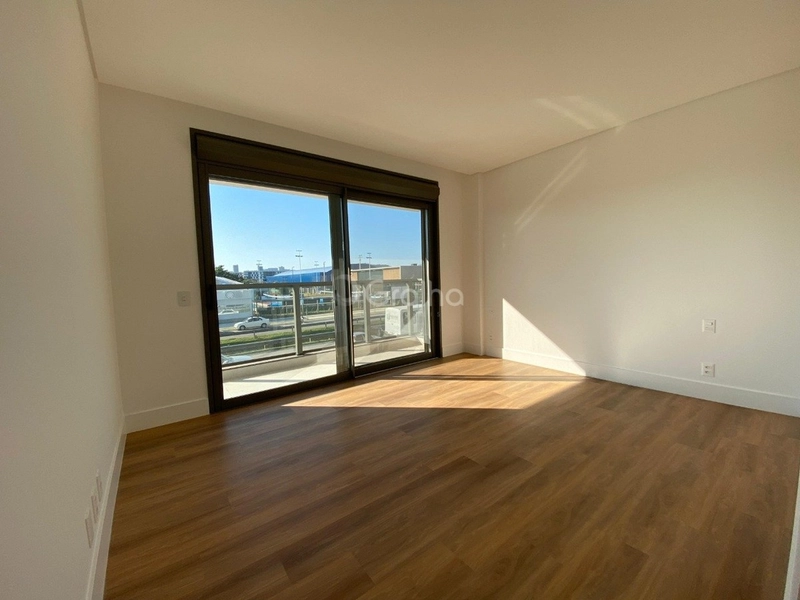 Apartamento com 3 Suítes em Jurerê, Florianópolis: 15ª foto da galeria de imagens do imóvel