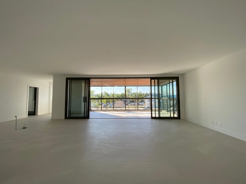 Apartamento com 3 Suítes em Jurerê, Florianópolis: 2ª foto da galeria de imagens do imóvel