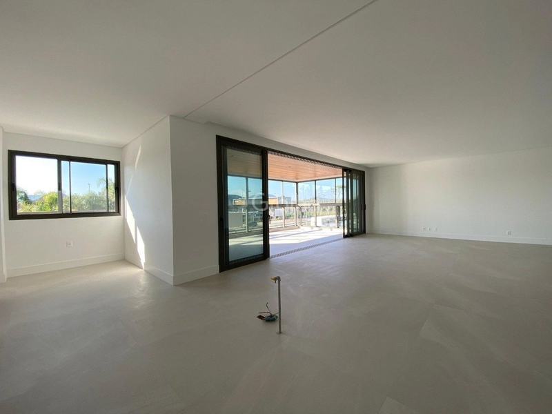 Apartamento com 3 Suítes em Jurerê, Florianópolis: 9ª foto da galeria de imagens do imóvel