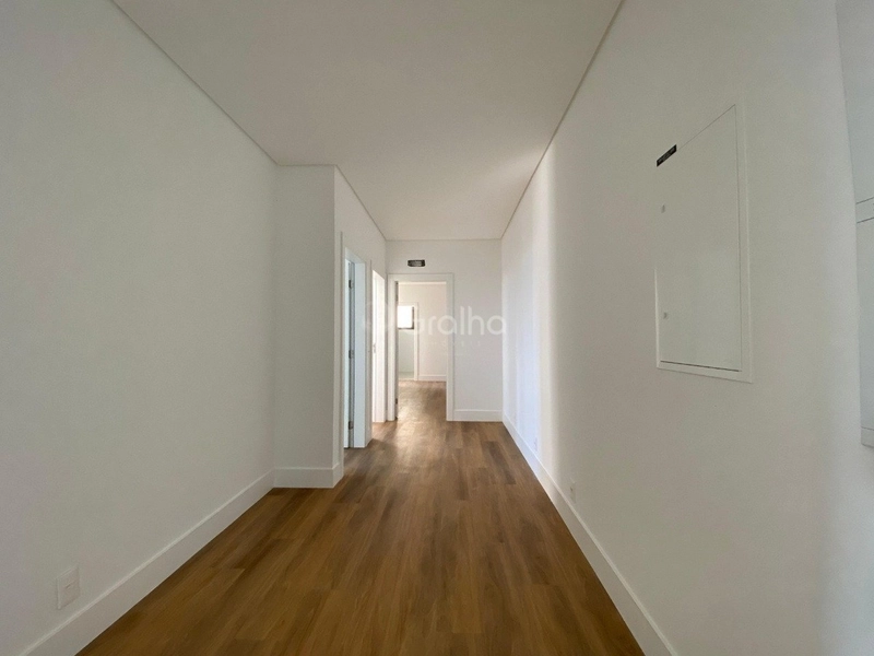 Apartamento com 3 Suítes em Jurerê, Florianópolis: 14ª foto da galeria de imagens do imóvel