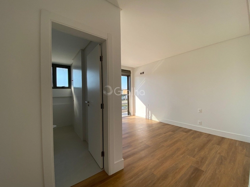 Apartamento com 3 Suítes em Jurerê, Florianópolis: 18ª foto da galeria de imagens do imóvel