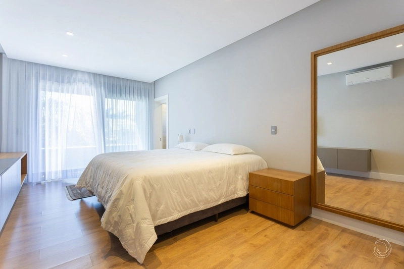 Casa com 5 dormitórios em Jurerê, Florianópolis.: 11ª foto da galeria de imagens do imóvel