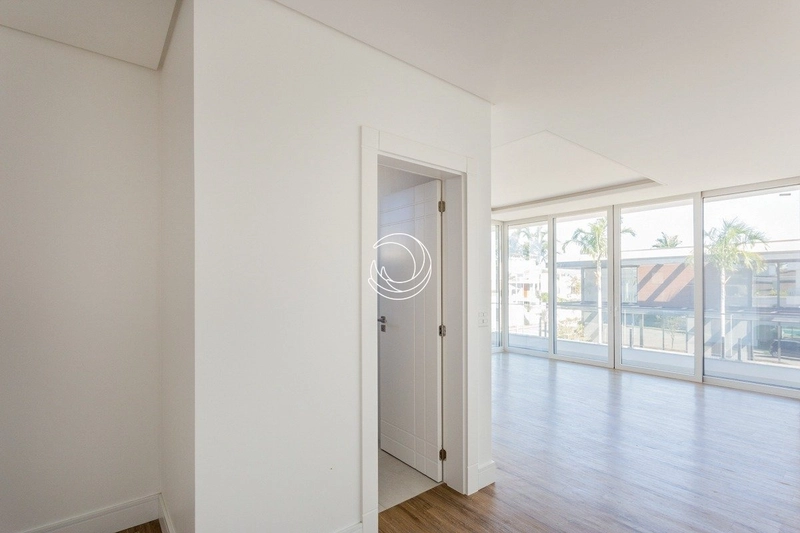 Casa alto padrão com 6 suítes em Jurerê, Florianópolis.: 28ª foto da galeria de imagens do imóvel