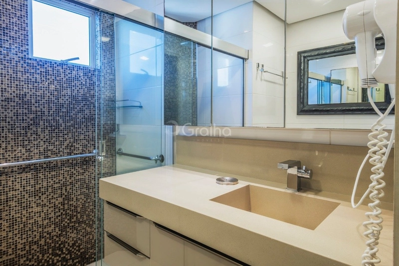 Apartamento com 3 dormitórios na Agronômica em Florianópolis: 16ª foto da galeria de imagens do imóvel
