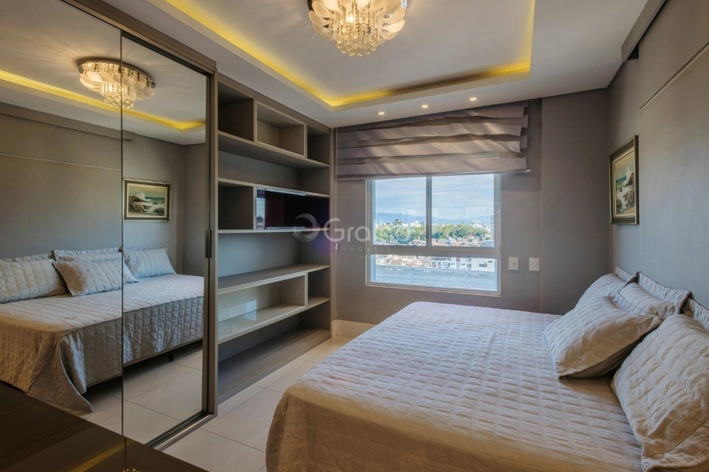 Apartamento com 3 dormitórios na Agronômica em Florianópolis: 13ª foto da galeria de imagens do imóvel