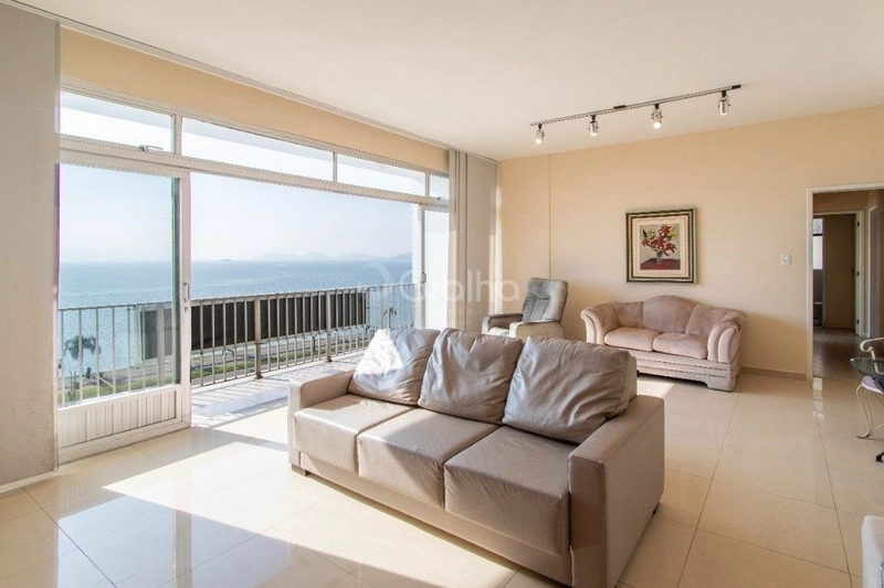 Apartamento com 3 dormitórios na Beira Mar Norte em Florianópolis: 3ª foto da galeria de imagens do imóvel