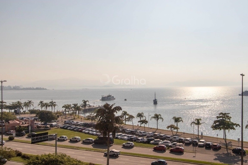 Apartamento com 3 dormitórios na Beira Mar Norte em Florianópolis: 10ª foto da galeria de imagens do imóvel