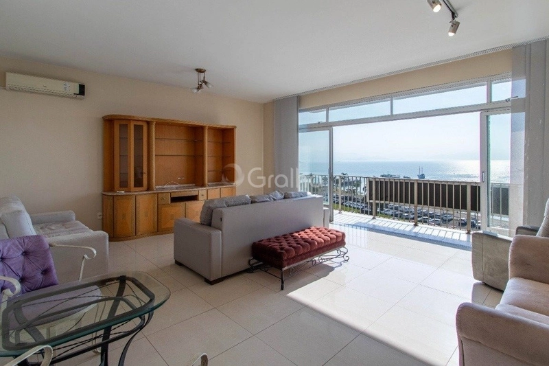 Apartamento com 3 dormitórios na Beira Mar Norte em Florianópolis: 2ª foto da galeria de imagens do imóvel