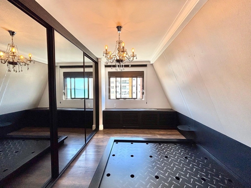 Apartamento duplex com 3 suítes na Agronômica em Florianópolis: 17ª foto da galeria de imagens do imóvel