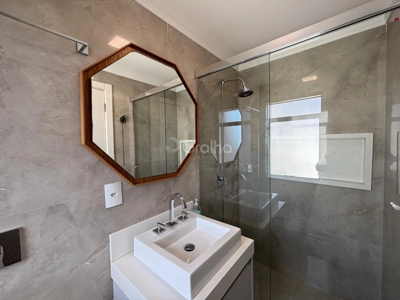 Apartamento duplex com 3 suítes na Agronômica em Florianópolis: 10ª foto da galeria de imagens do imóvel