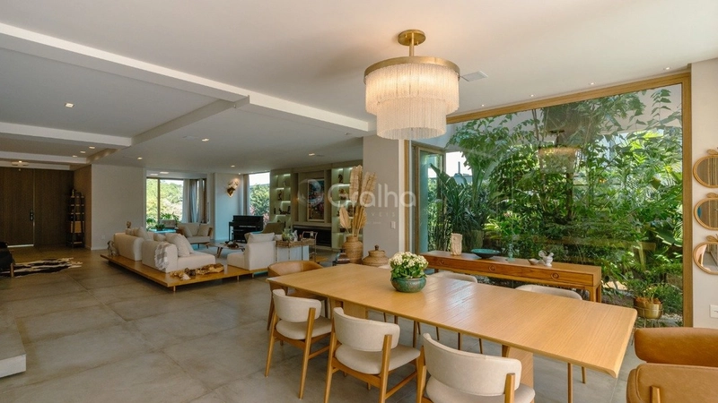 Casa de Alto padrão com 5 dormitórios no Cacupé em Florianópolis: 11ª foto da galeria de imagens do imóvel