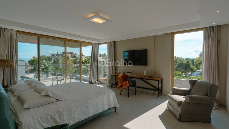 Casa de Alto padrão com 5 dormitórios no Cacupé em Florianópolis: 26ª foto da galeria de imagens do imóvel